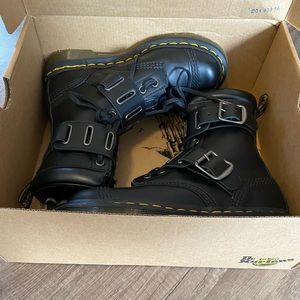 Dr. Marten Quynn leather boots